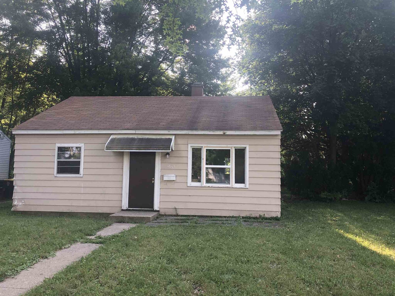 Property Photo: 4601 Gaywood Drive IN 46806