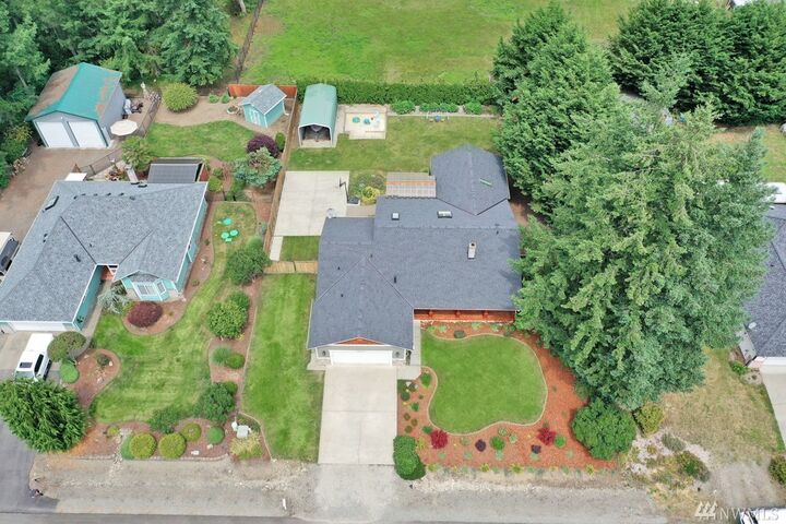 Property Photo:  19922 SE 242nd Place  WA 98038 