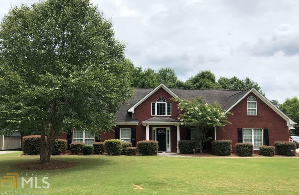 Property Photo: 111 Rolling Pines Road GA 30165