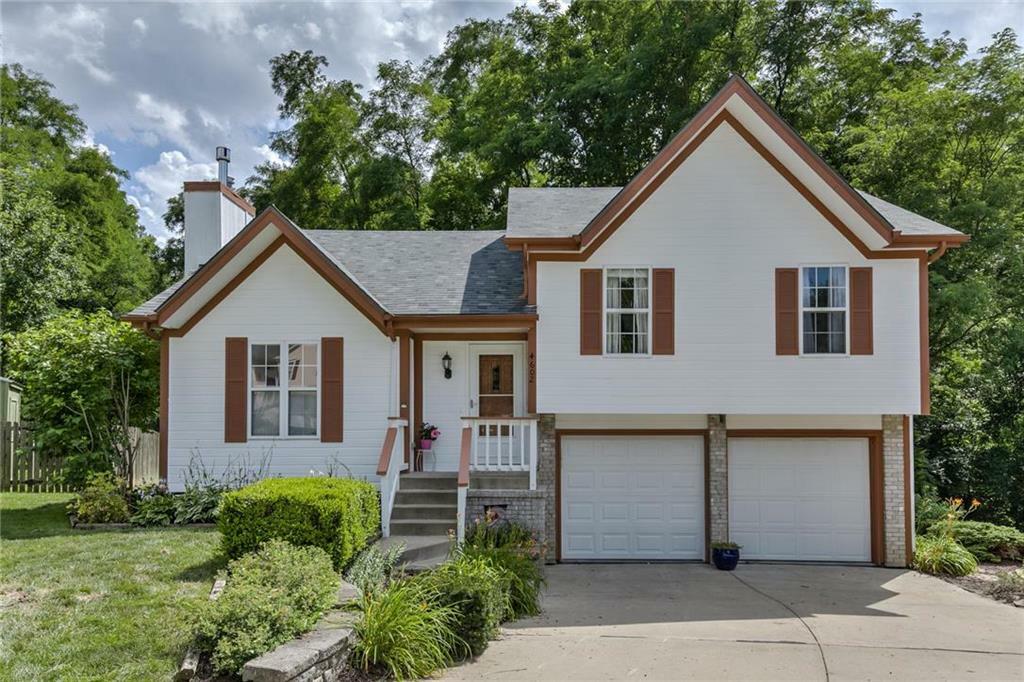 Property Photo: 4602 N Winchester Avenue MO 64119
