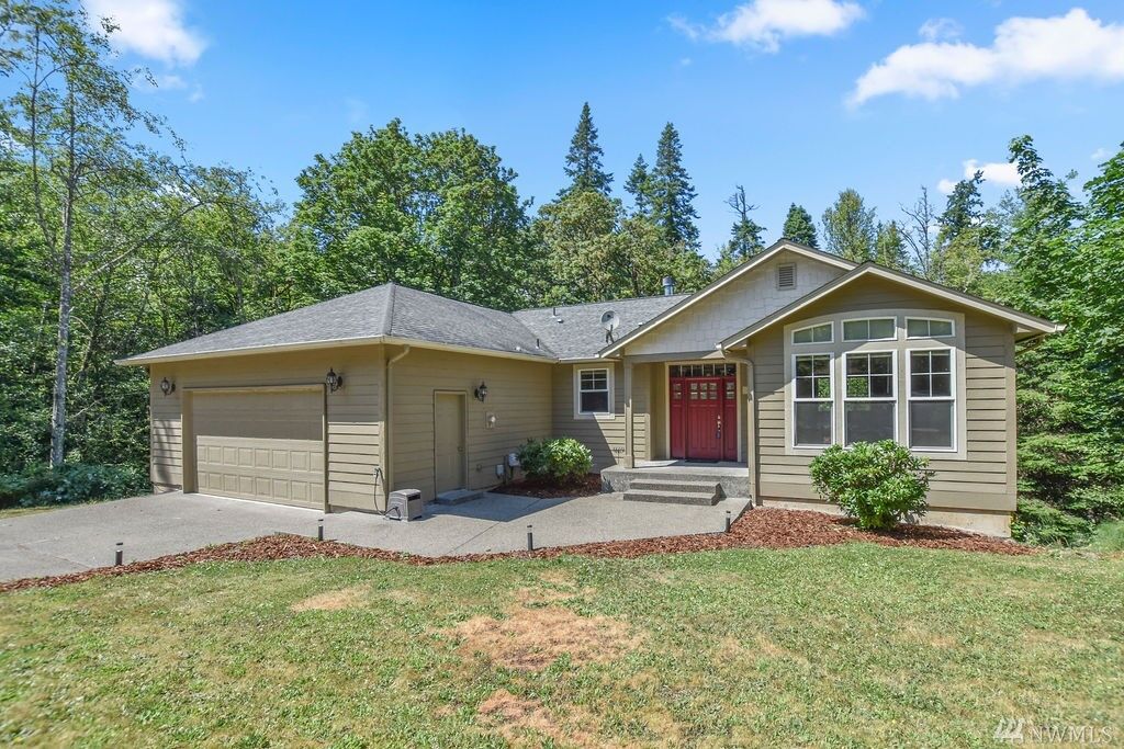 Property Photo: 148 W Canyon View Dr WA 98632