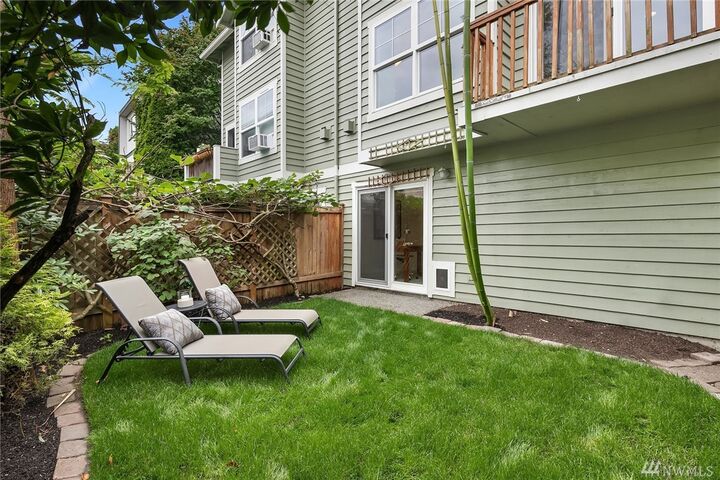 4807 Fremont Ave N A  Seattle WA 98103 photo