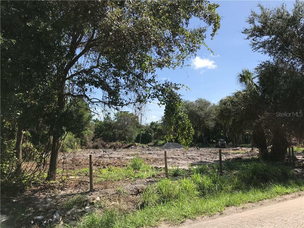 Property Photo:  8802 Honeywell Road  FL 33534 