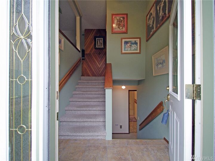 Property Photo: 2103 Seabreeze Place WA 98363