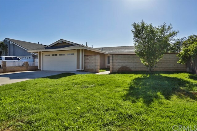 Property Photo:  13372 Fieldcrest Court  CA 92553 