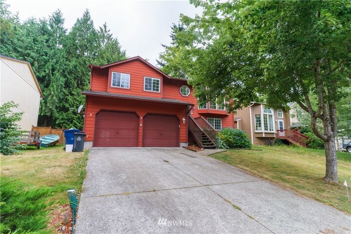 Property Photo: 4610 76th Drive NE WA 98270