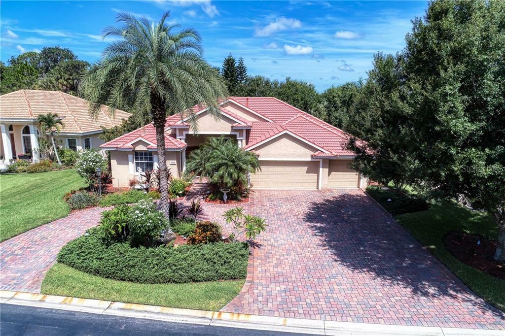 Property Photo:  3868 Royal Hammock Boulevard  FL 34240 