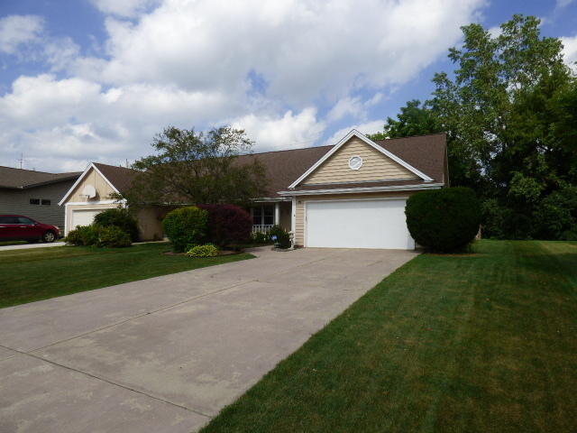 Property Photo:  8500 N Meadowside Ct  WI 53223 