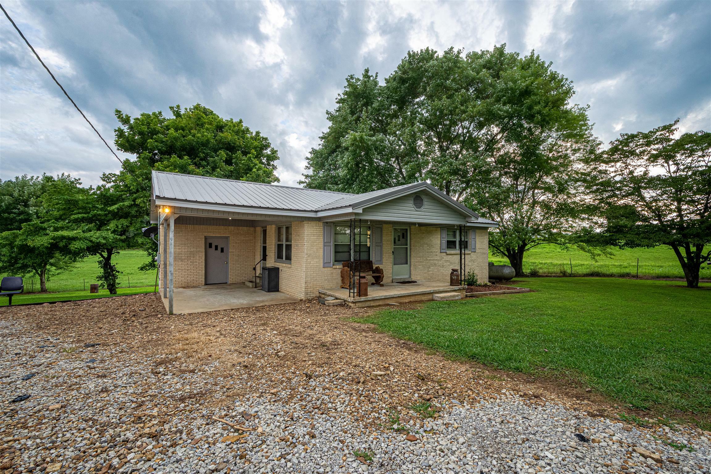 Property Photo: 1753 Jackson Clinic Rd TN 38473