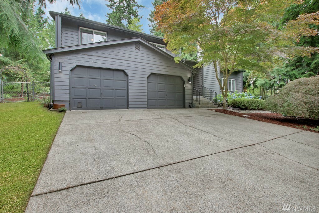 Property Photo: 2921 23rd Av Ct E WA 98374