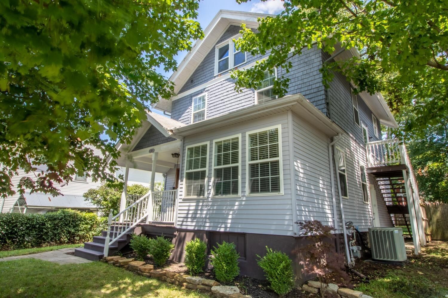 Property Photo:  5122 Grandview Pl  OH 45212 