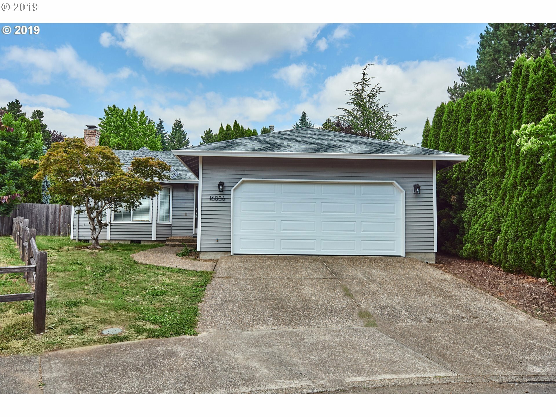 Property Photo:  16036 SW 93rd Ave  OR 97224 