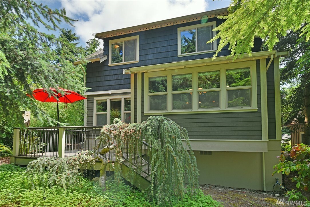 Property Photo:  2315 Ebony St  WA 98368 