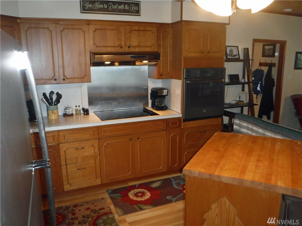 Property Photo: 390 South Shore Rd WA 98575