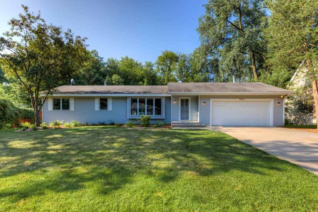 Property Photo:  984 Burke Avenue W  MN 55113 