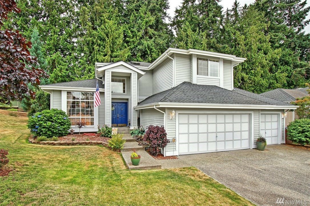 Property Photo:  7004 76th Dr NE  WA 98270 