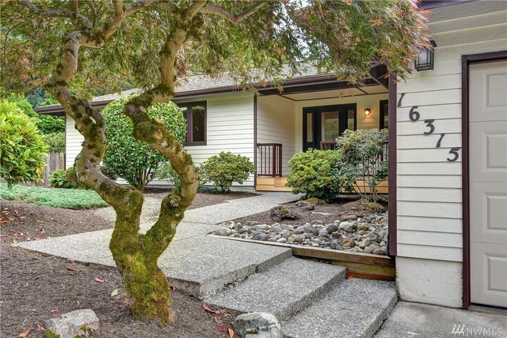 Property Photo: 16315 NE 98th Place WA 98052