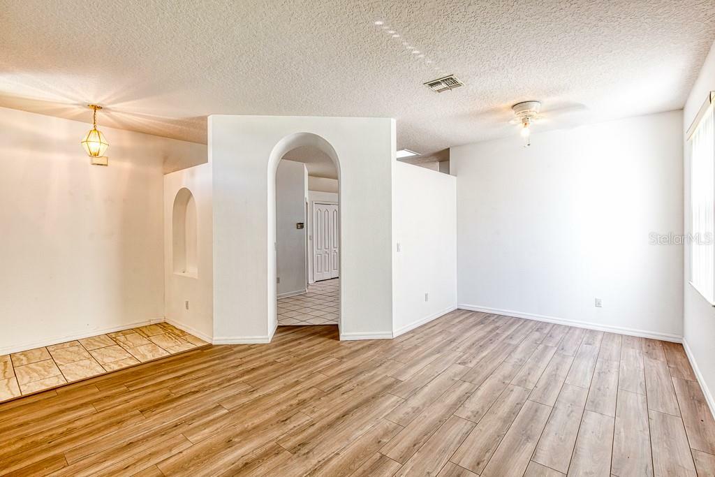 Property Photo:  3005 Tortuga Court  FL 32825 