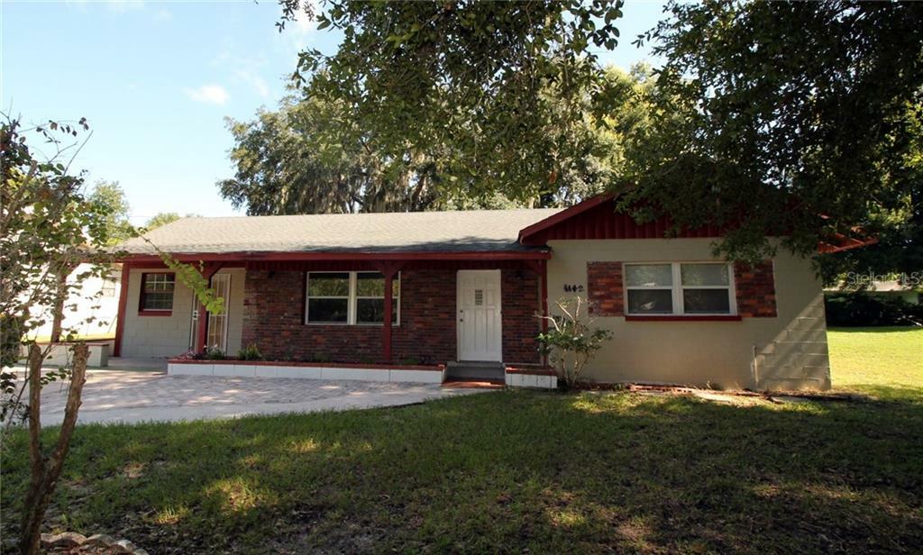 Property Photo:  1142 Seminole Street  FL 34711 