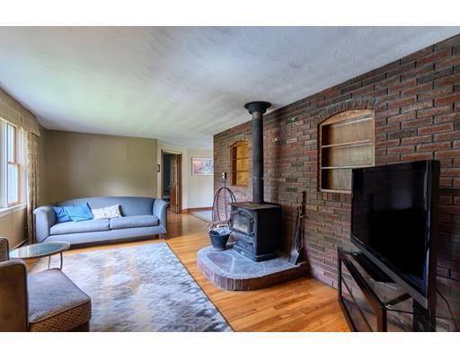 Property Photo: 186 Chestnut St MA 01887