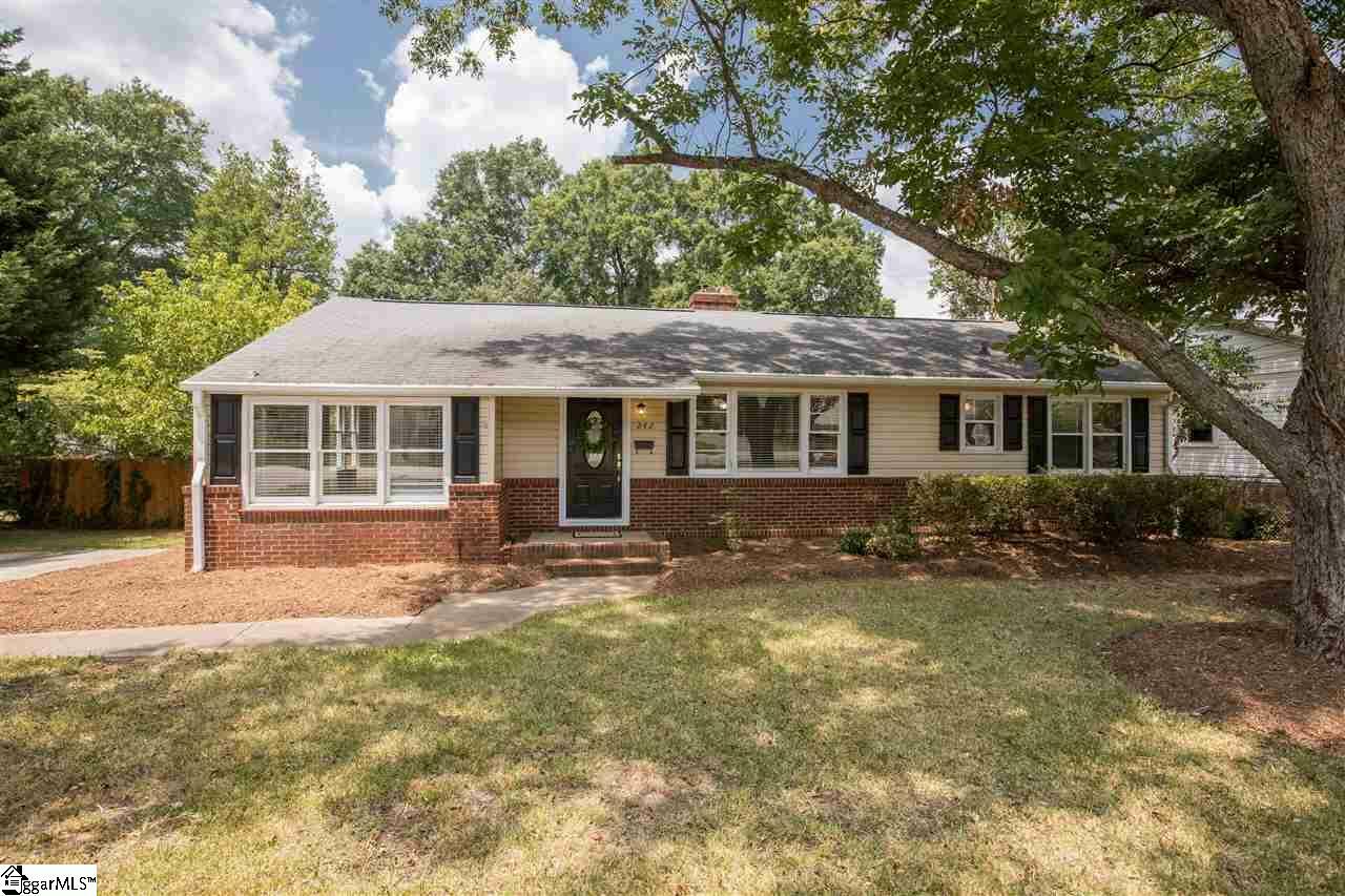 Property Photo: 242 Brookdale Avenue SC 29607
