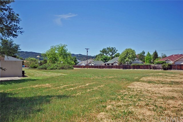 Property Photo:  1745 El Camino Real  CA 93422 