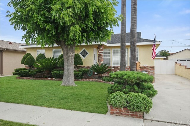 Property Photo:  3701 W 181 Street  CA 90504 