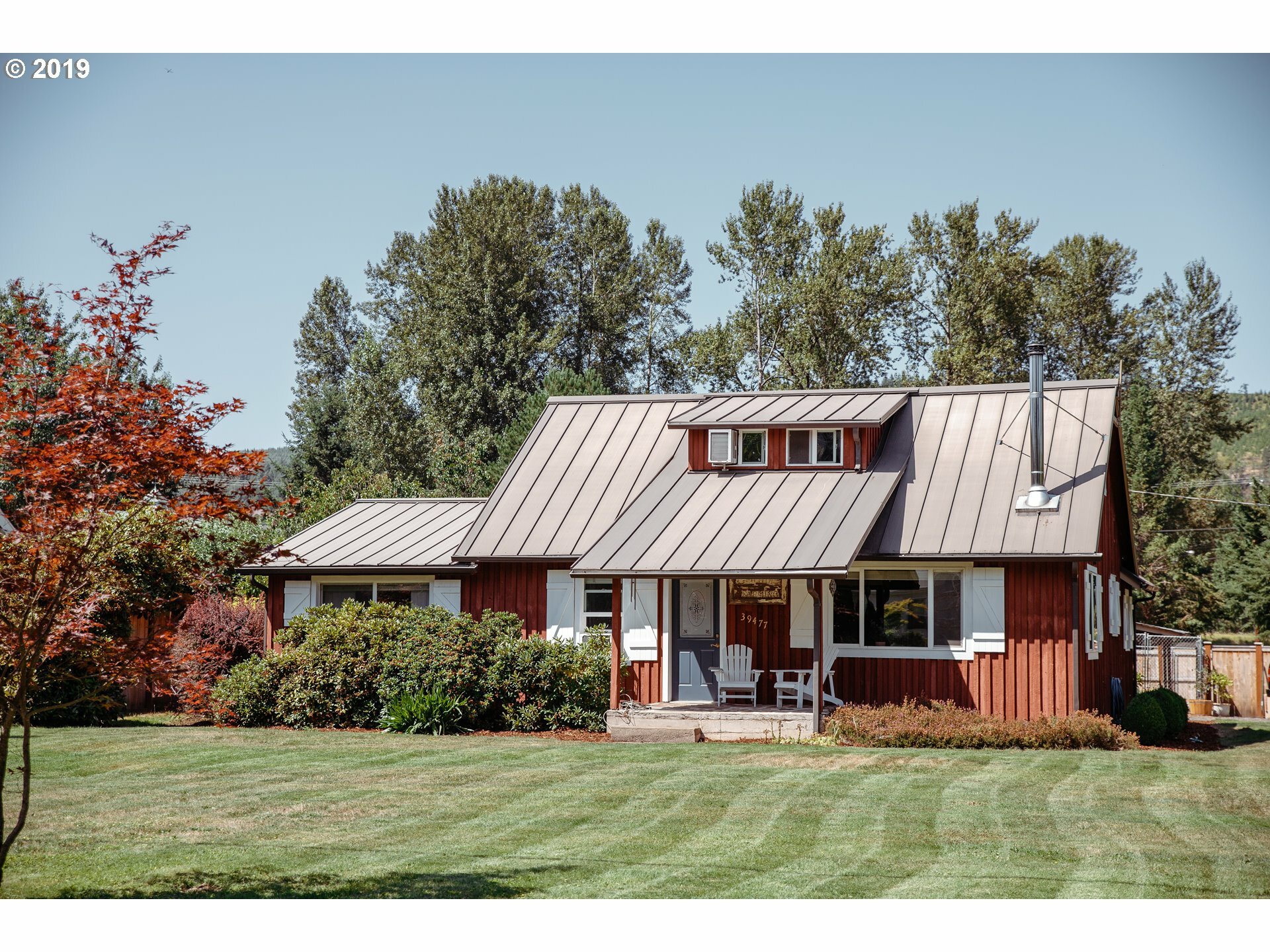 Property Photo: 39477 Walterville Ln OR 97478