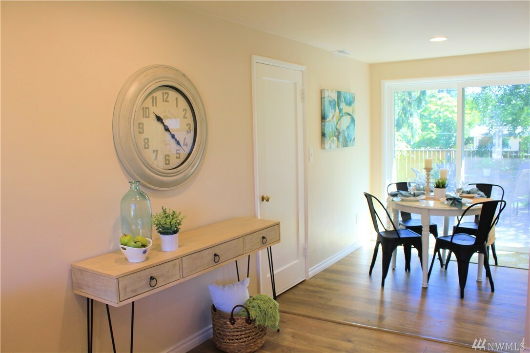 Property Photo: 1213 N 161st St WA 98133