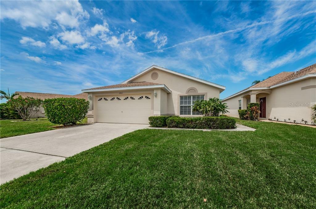 Property Photo:  2903 Plantain Drive  FL 34691 