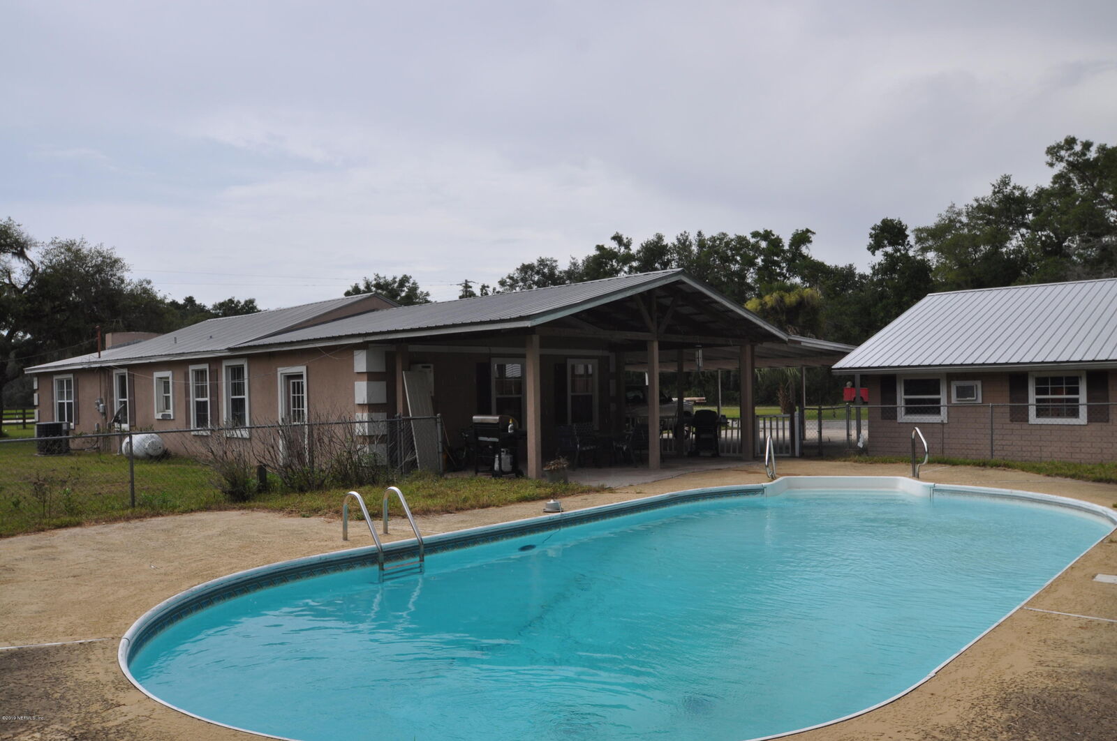 Property Photo:  546 W Peniel Road  FL 32177 