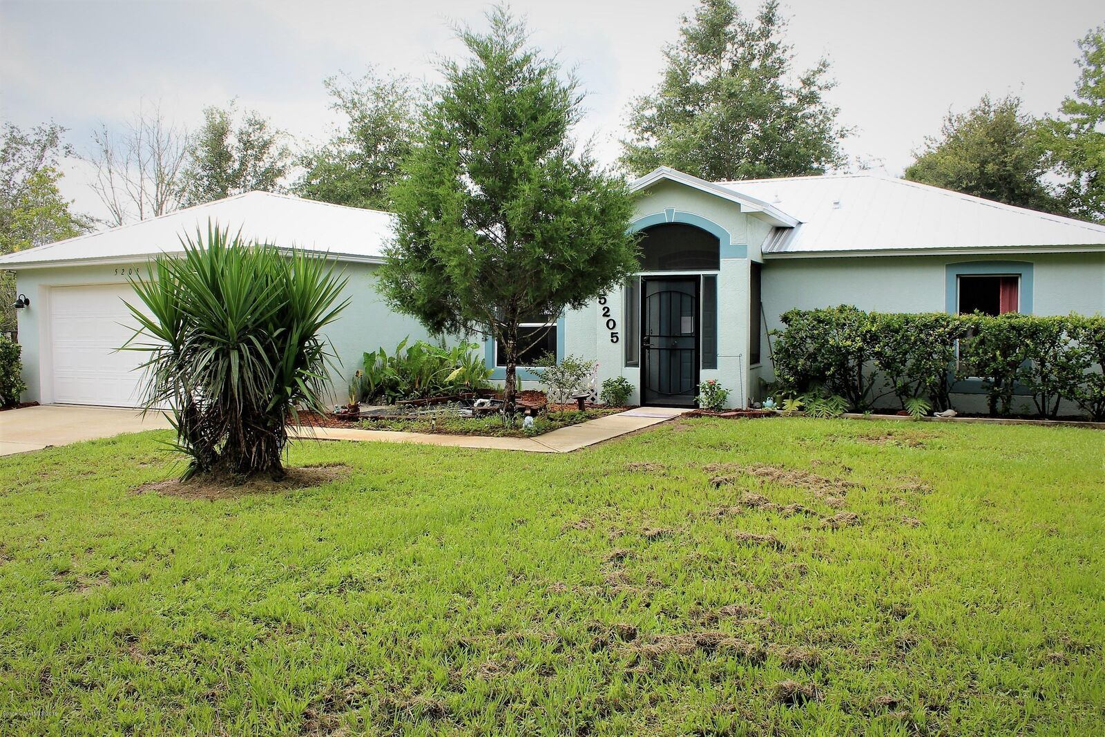 Property Photo: 5205 Citrus Boulevard FL 32926