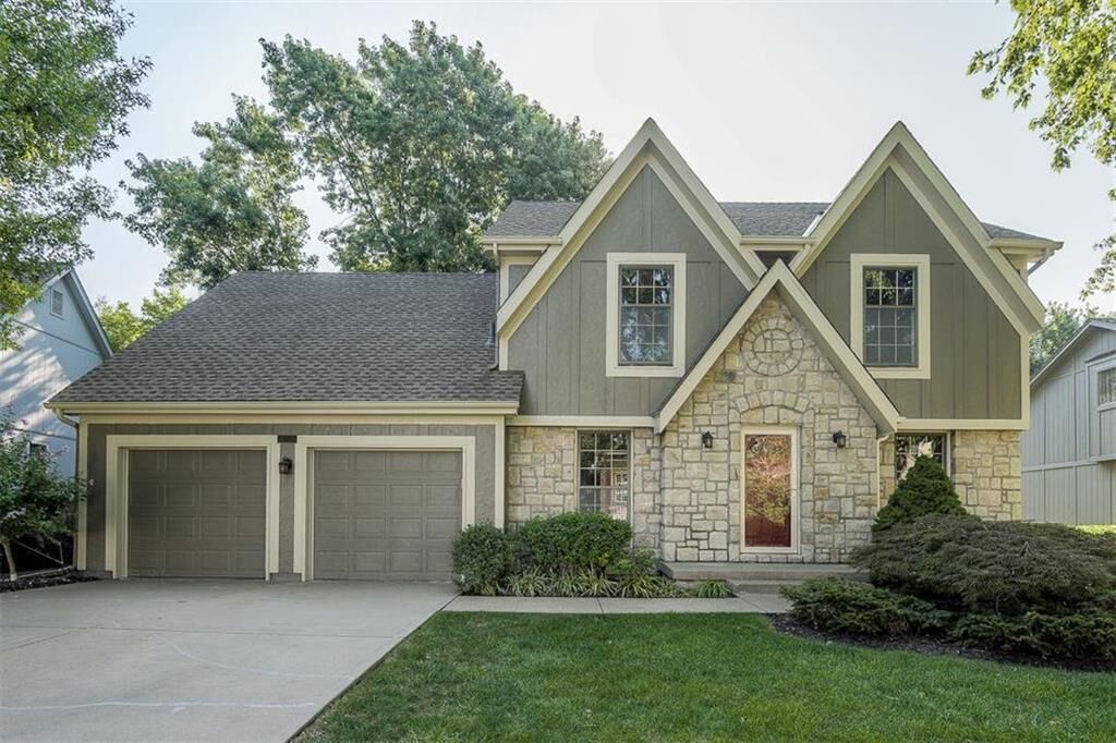 Property Photo:  11015 Cottonwood Street  KS 66215 
