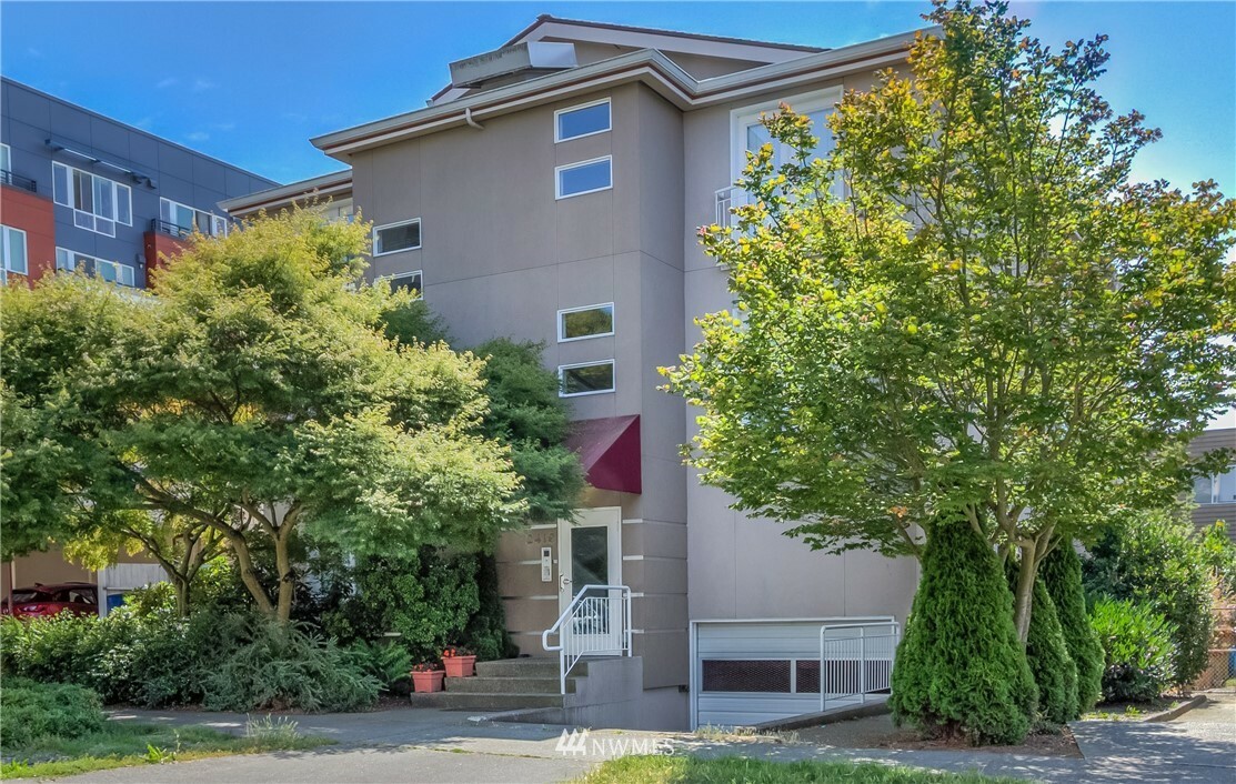 Property Photo: 2419 NW 58th Street 201 WA 98107