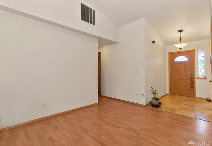 Property Photo: 790 Silver Ridge Wy SE WA 98501