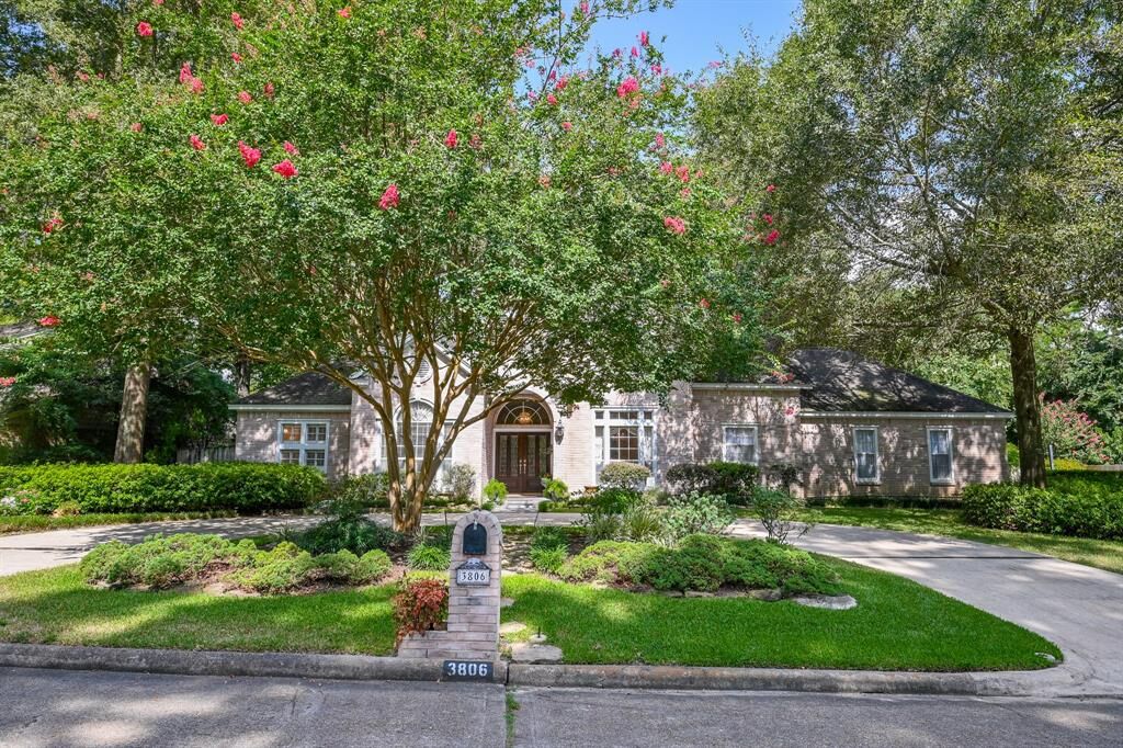 Property Photo: 3806 Sunstone Drive TX 77068