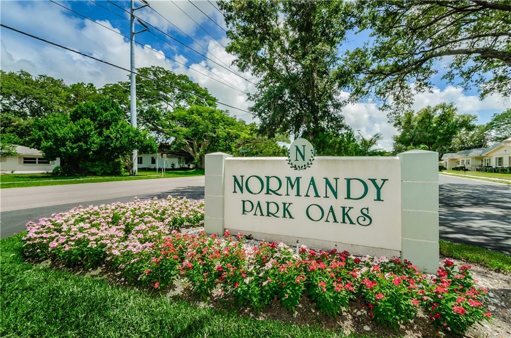 Property Photo:  1427 Normandy Park Drive 7  FL 33756 