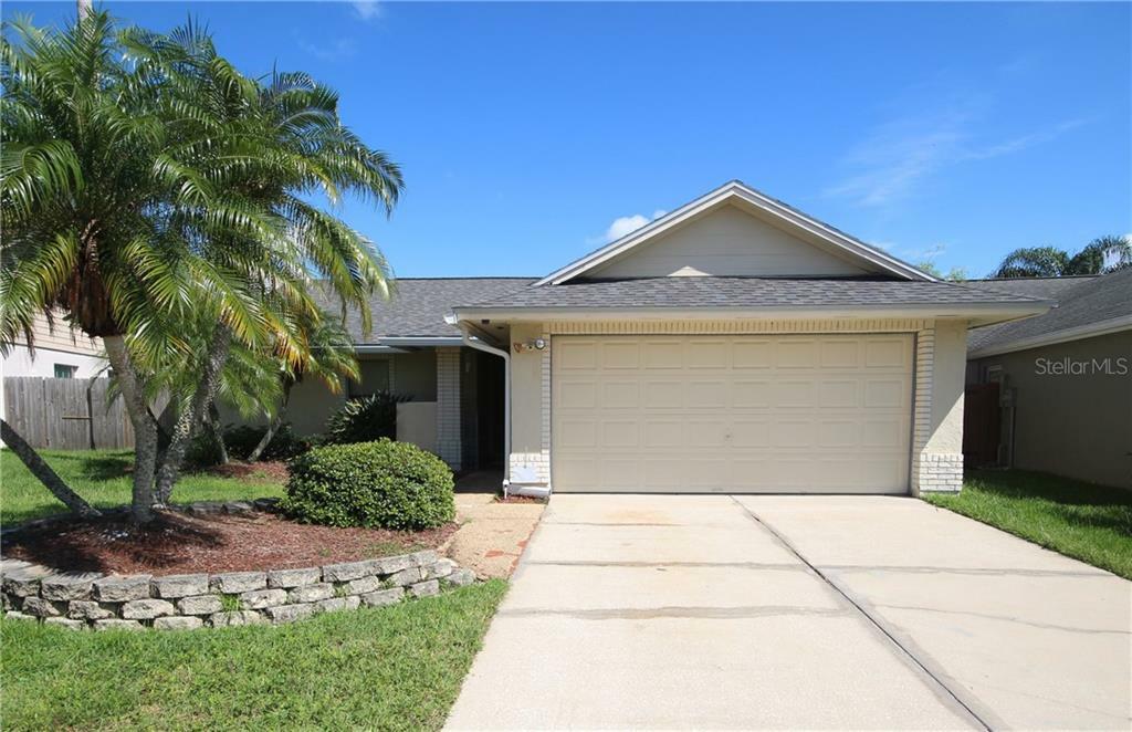 Property Photo: 552 Holbrook Circle FL 32746