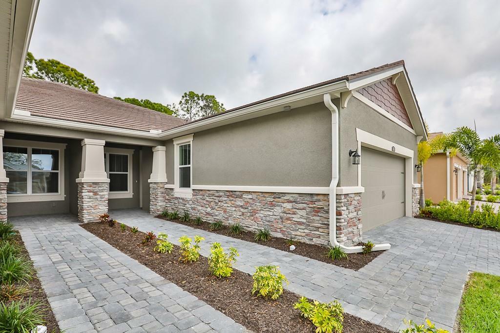 Property Photo: 8604 Rainsong Road 352 FL 34238