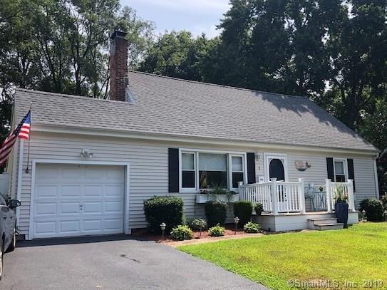Property Photo: 8 Lynmoor Street CT 06460
