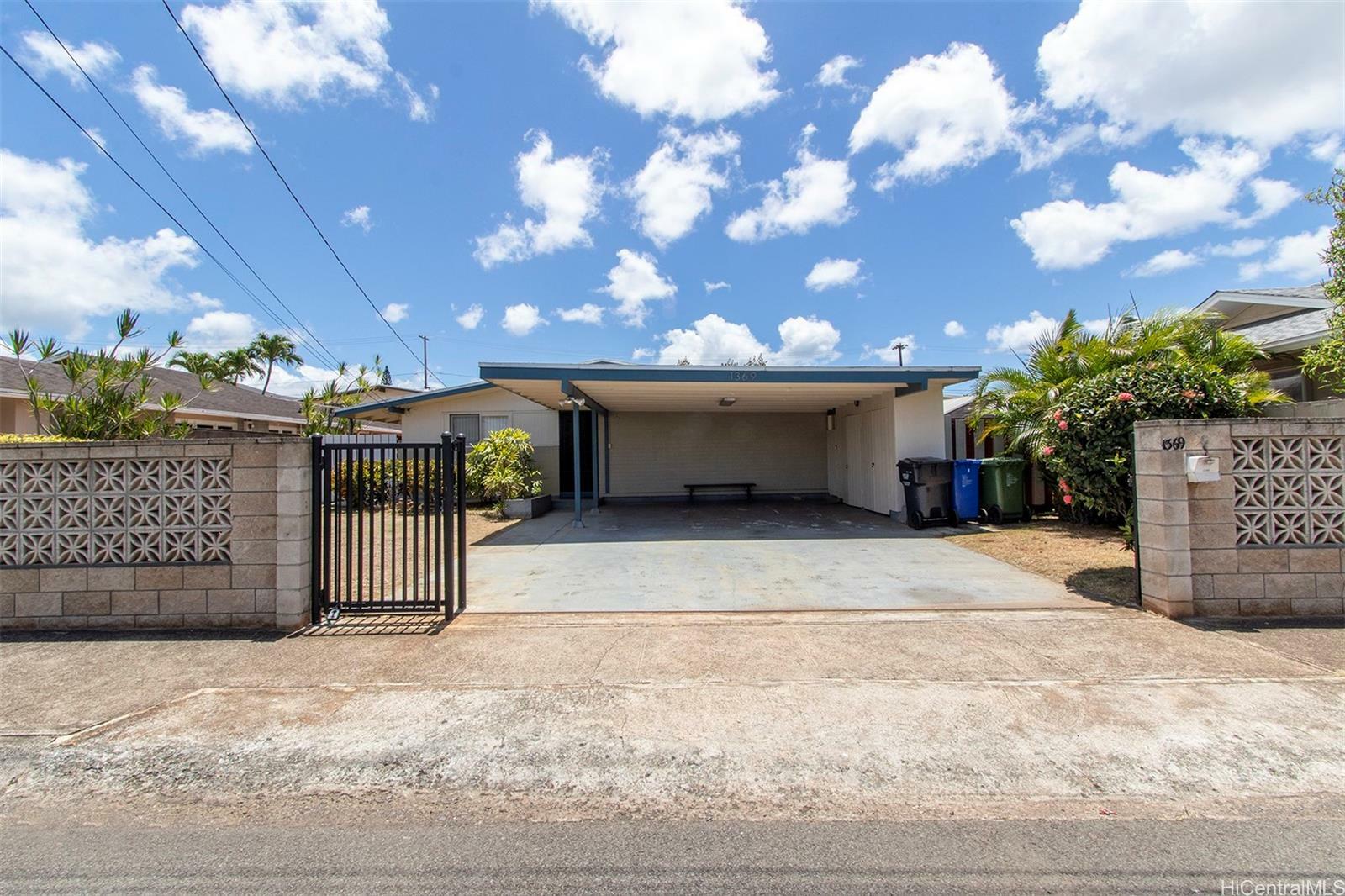 Property Photo:  1369 Uila Street  HI 96818 