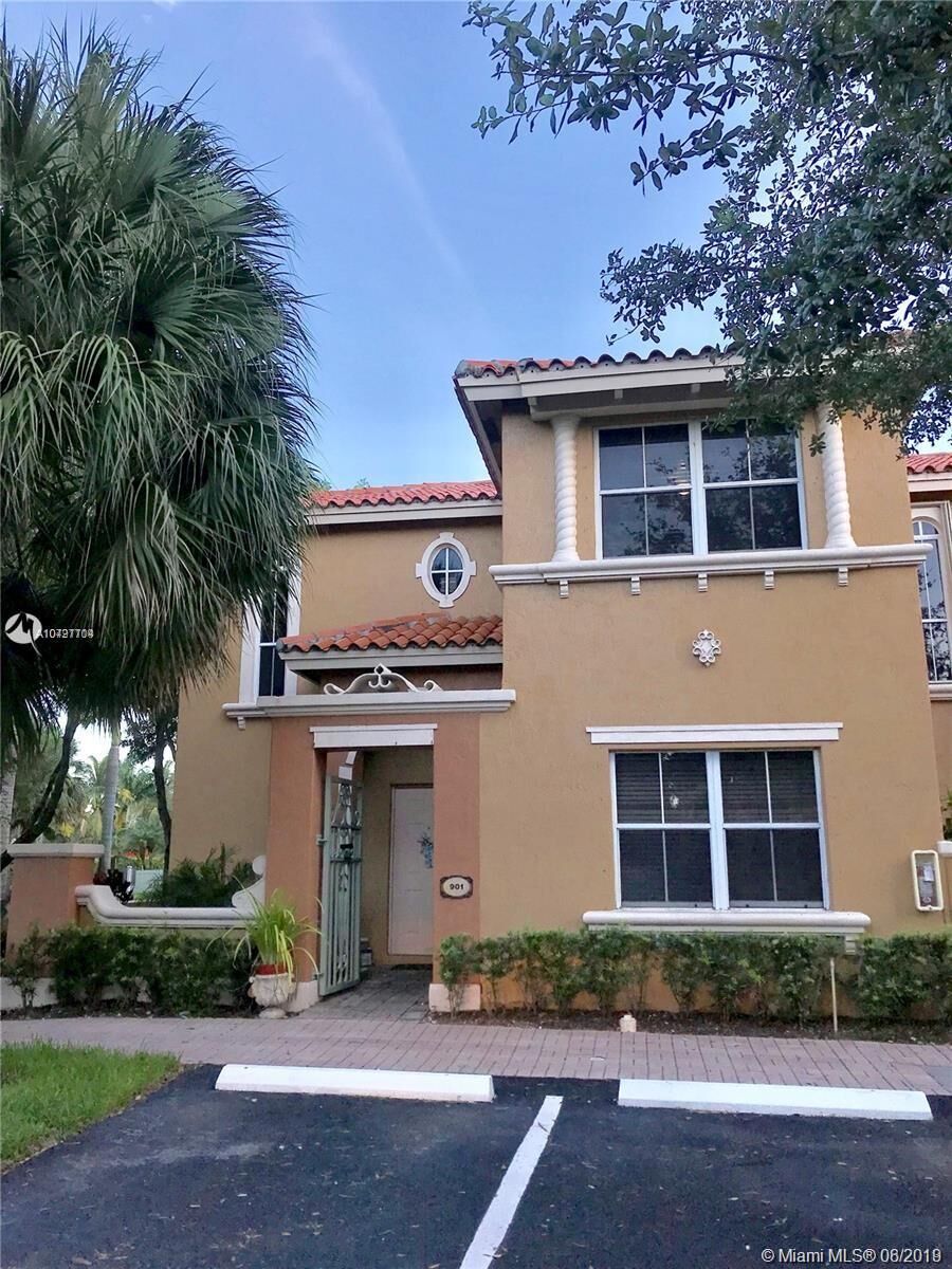 Property Photo: 8504 NW 140th Ter 901 FL 33016