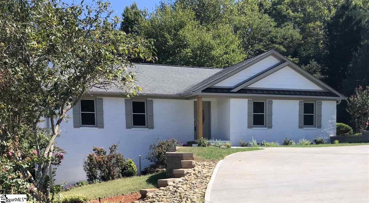 Property Photo: 207 Sheffield Road SC 29651