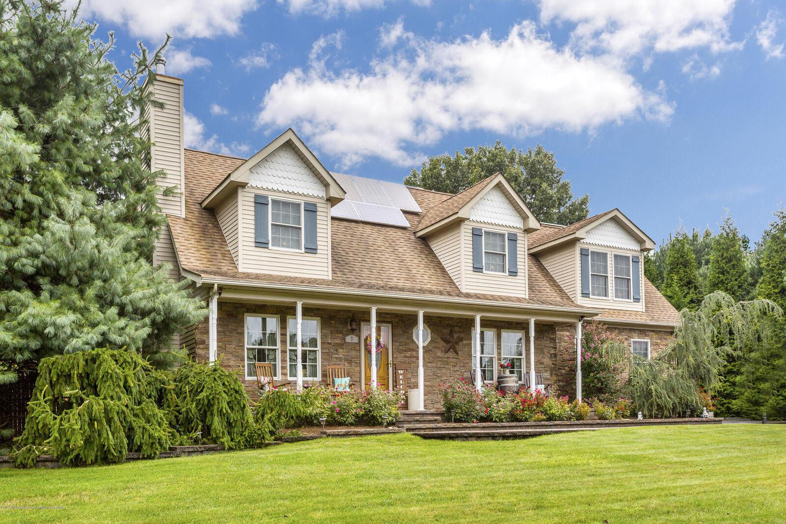 Property Photo: 7 Country Road NJ 08527