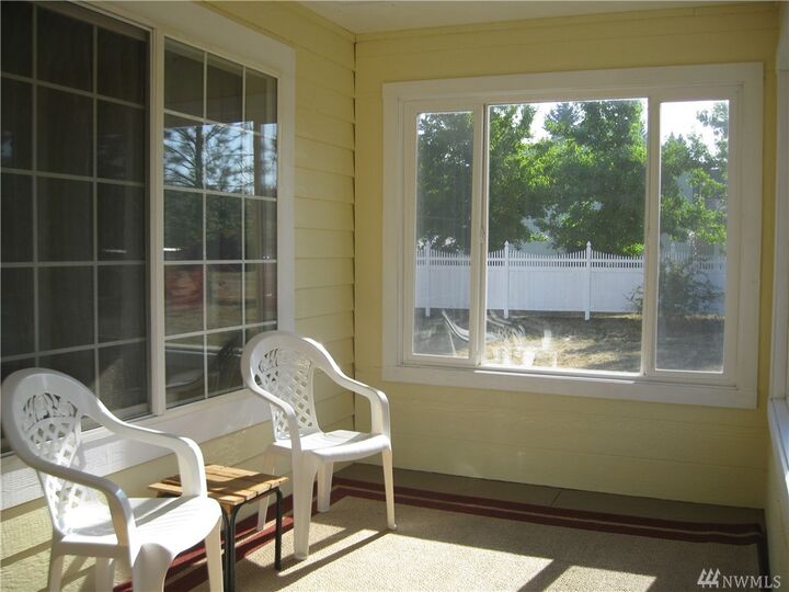 Property Photo: 131 Big Hanaford Rd WA 98531