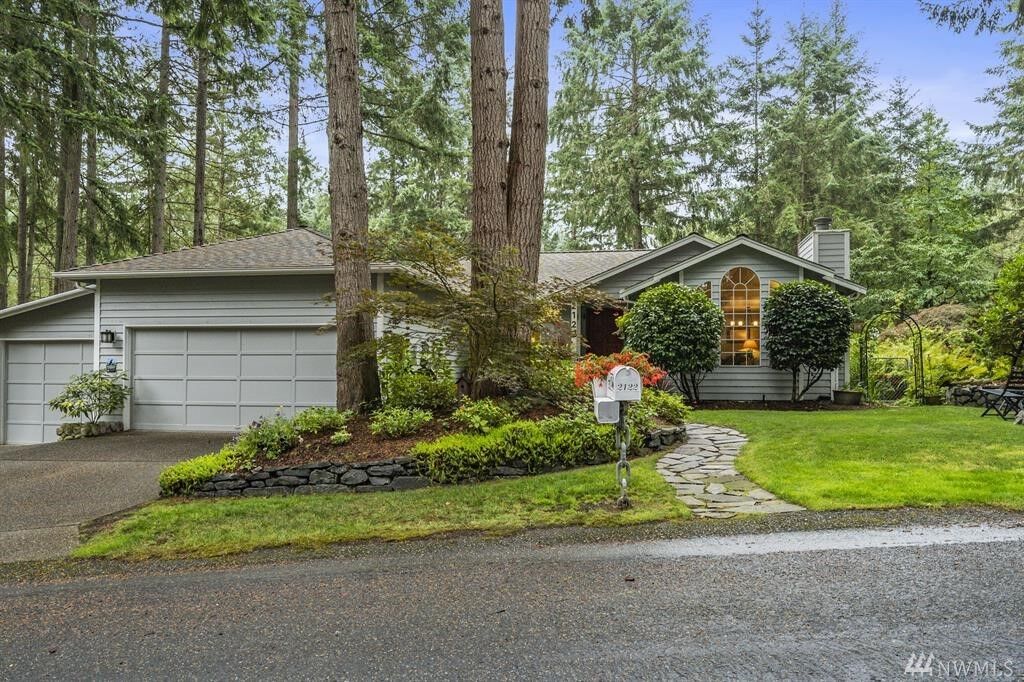 Property Photo: 2122 47th St Ct NW WA 98335
