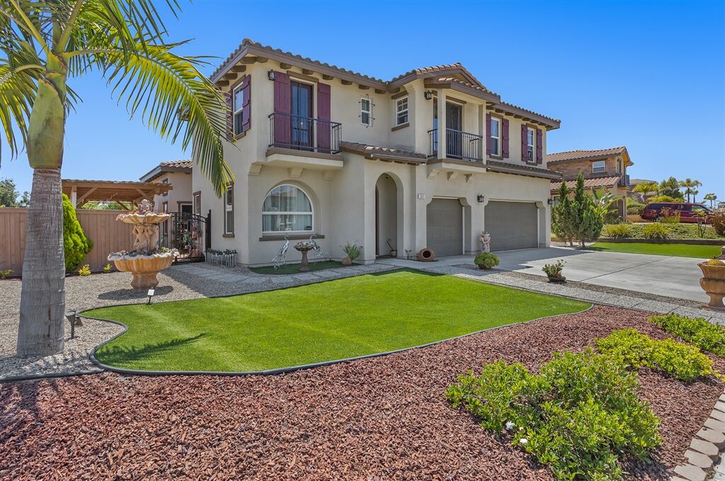 Property Photo: 5511 Alexandrine Ct CA 92057