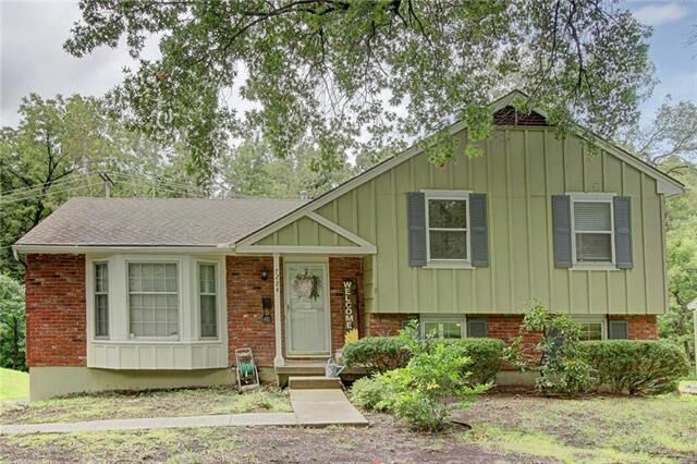 Property Photo: 7224 Grandview Street KS 66204