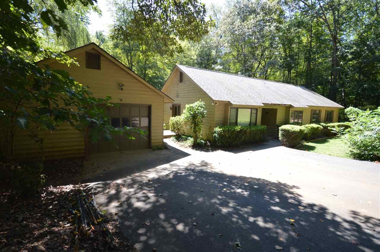Property Photo:  885 Earlysville Forest Dr  VA 22936 