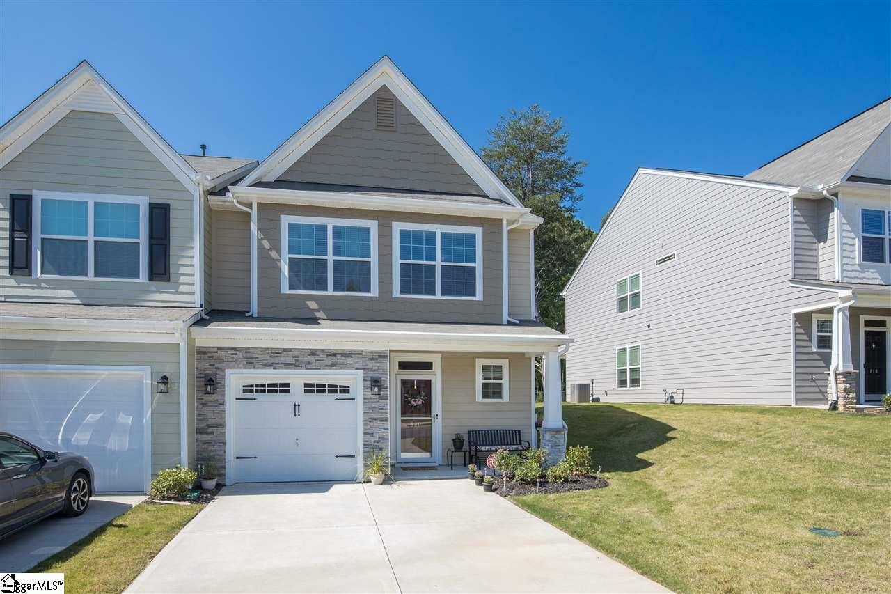 Property Photo: 820 Appleby Drive SC 29681